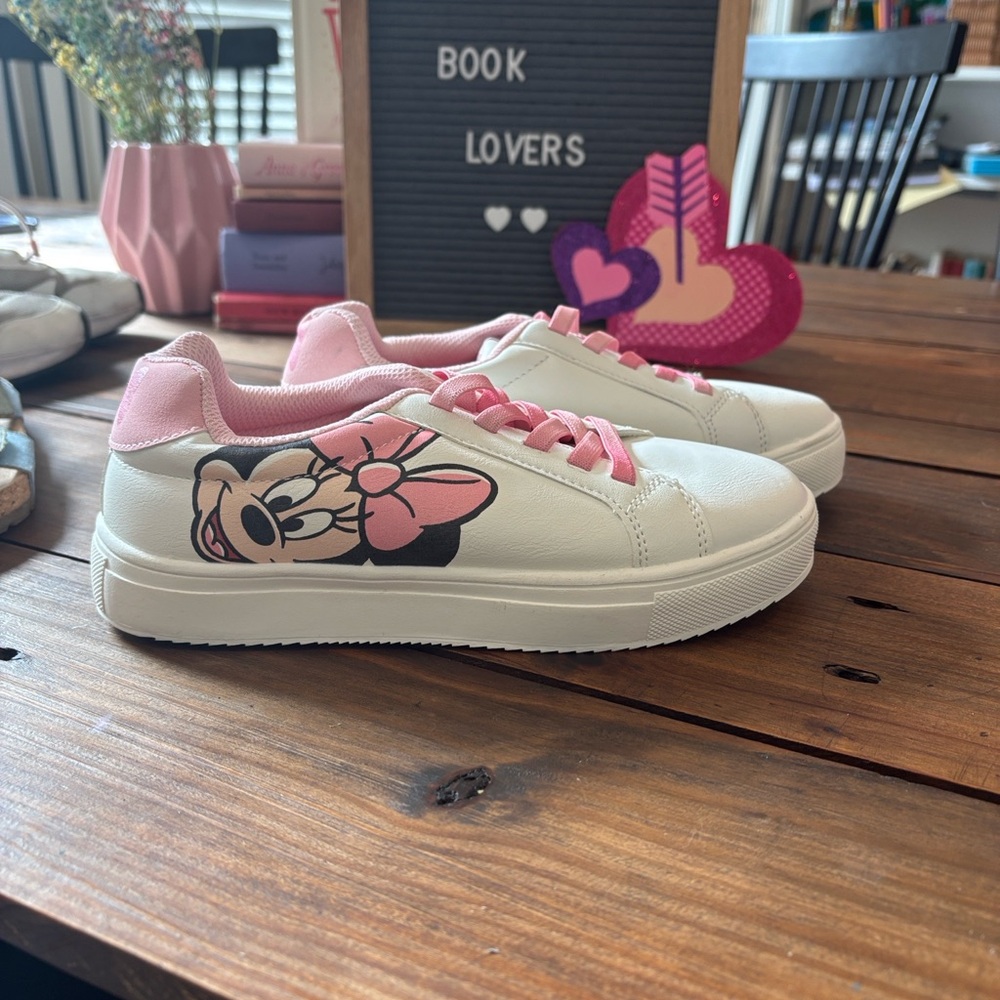 Kids Minnie Mouse Pink and White Sneakers